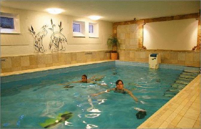 Hotel Zur Krone أوغين المظهر الخارجي الصورة